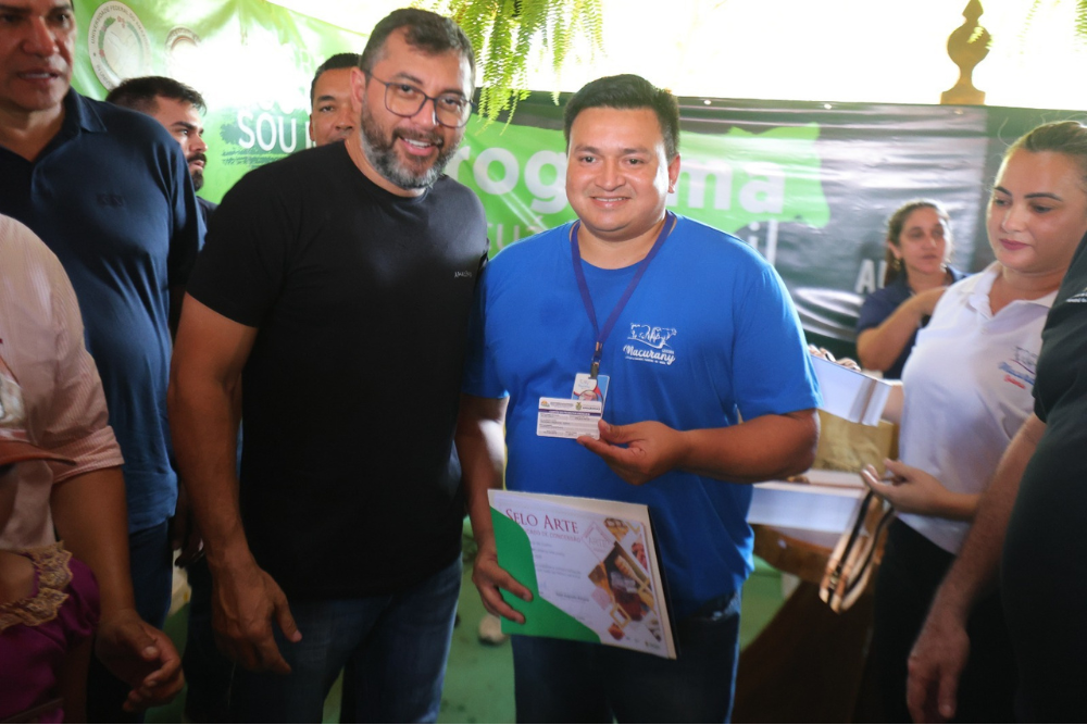 Na Expopin, Wilson Lima entrega Cartões de Produtor Primário a 78 produtores rurais Na Expopin, Wilson Lima entrega Cartões de Produtor Primário a 78 produtores rurais