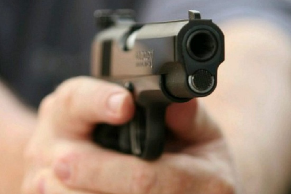 Instrutor de autoescola &eacute; baleado durante assalto na Col&ocirc;nia Terra Nova