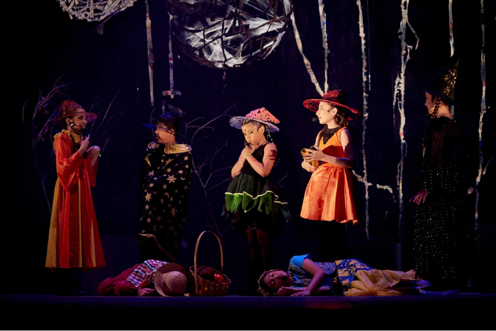Teatro Amazonas recebe maratona de espetáculos neste domingo Teatro Amazonas recebe maratona de espetáculos neste domingo