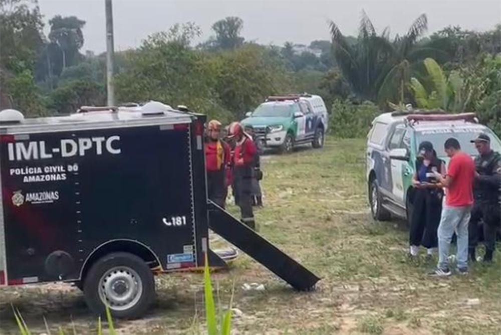 Tiroteio em campo de futebol deixa um morto no Jorge Teixeira; veja vídeo  no local - Portal do Marcos Santos