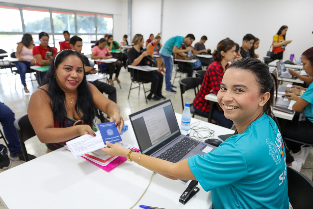 Semtepi promove manhã de atendimentos e capacitação no Dimicro Semtepi promove manhã de atendimentos e capacitação no Dimicro