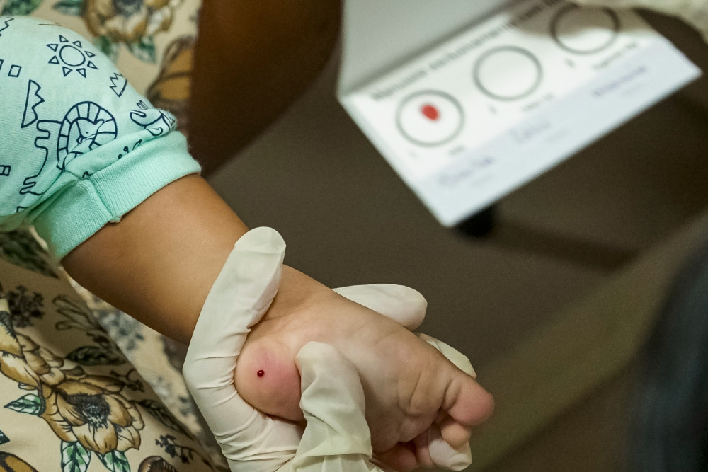 Mutirão realiza mais de 70 exames de DNA e incentiva reconhecimento de paternidade Mutirão realiza mais de 70 exames de DNA e incentiva reconhecimento de paternidade