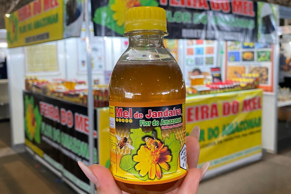 Eleito o melhor do Brasil, mel amazonense é comercializado nas feiras da ADS Eleito o melhor do Brasil, mel amazonense é comercializado nas feiras da ADS