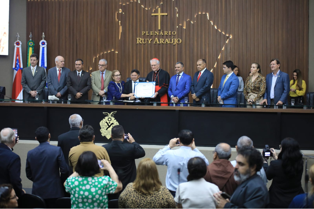 Leonardo Sant'Anna recebe título de cidadão benemérito de Brasília