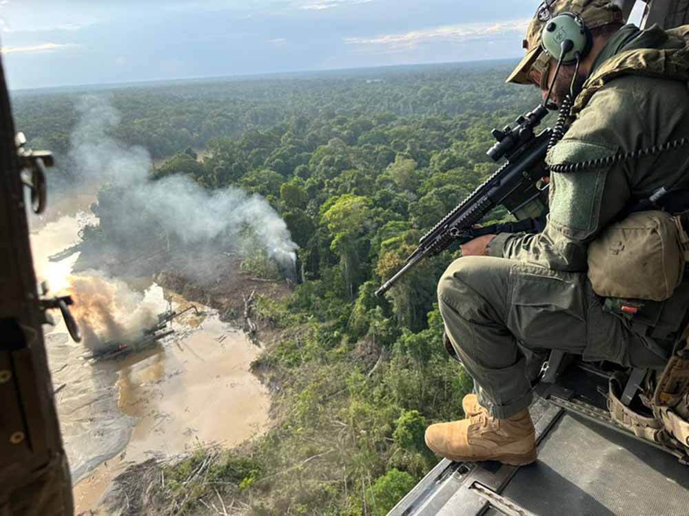 Operação da PF mira lavagem de dinheiro ligada ao garimpo na terra Yanomami Operação da PF mira lavagem de dinheiro ligada ao garimpo na terra Yanomami