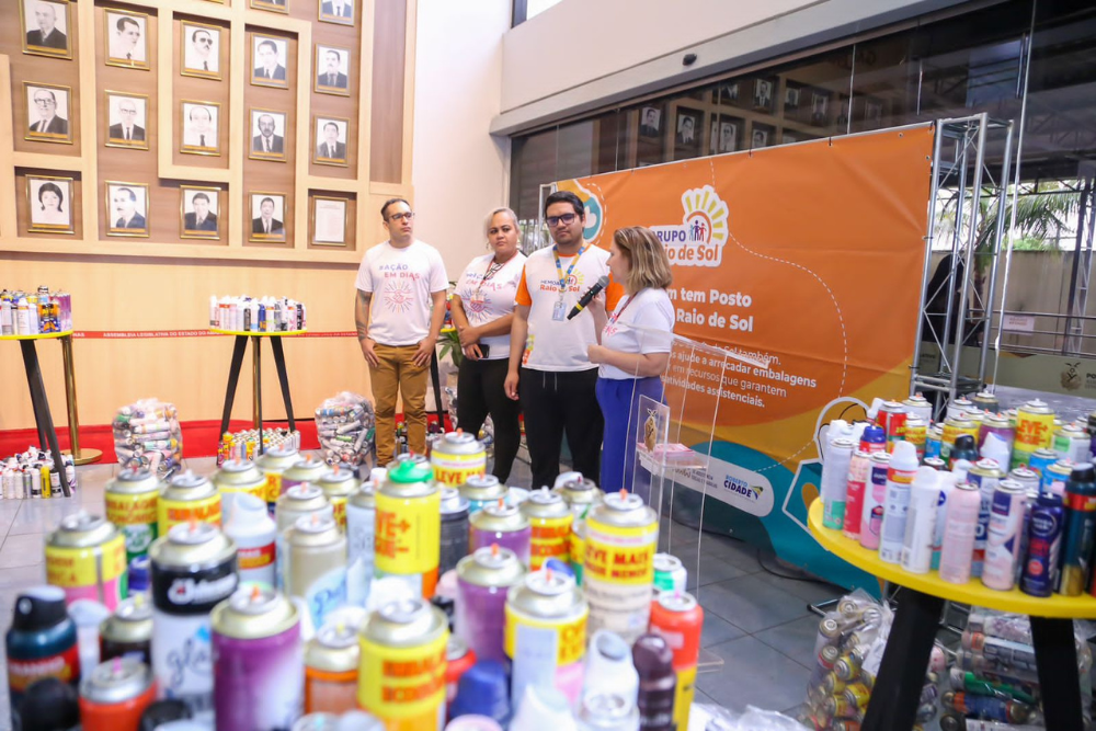 Dia do Voluntariado: Assembleia entrega 2.500 frascos de aeross&oacute;is que ajudam a salvar vidas