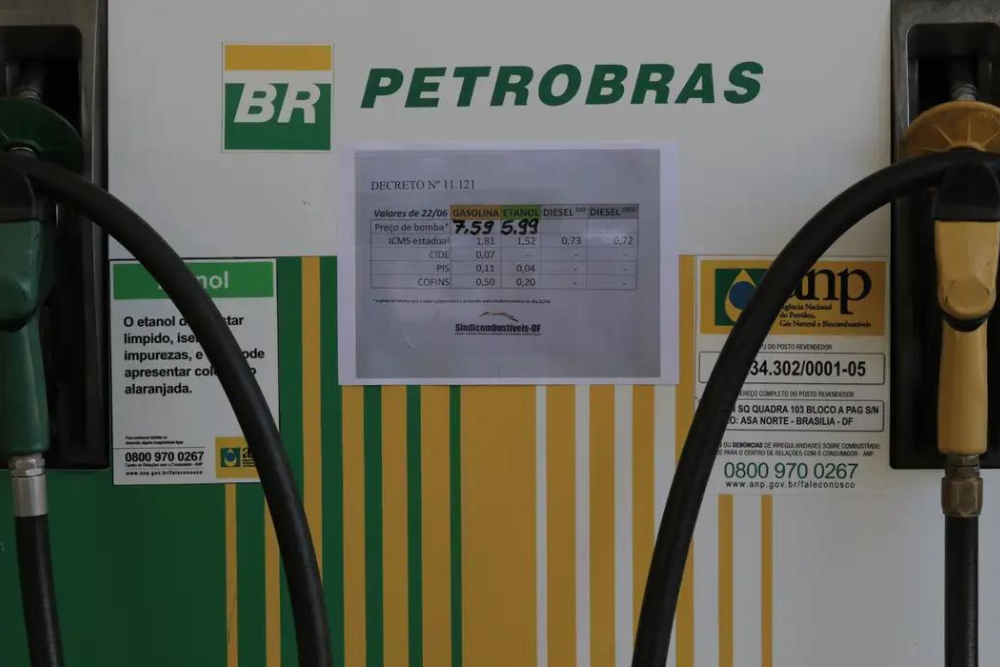 Diesel mais barato a partir desta sexta-feira nas distribuidoras Diesel mais barato a partir desta sexta-feira nas distribuidoras