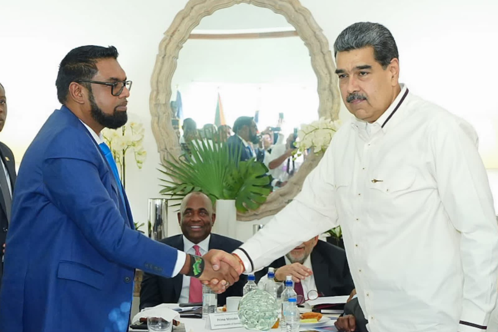 Venezuela e Guiana se comprometem a não usar força Venezuela e Guiana se comprometem a não usar força
