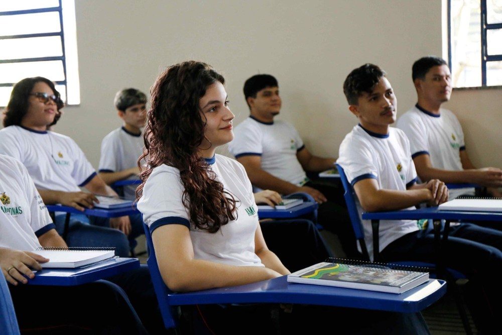 Saiba como funcionará o Programa Pé-de-Meia para estudantes Saiba como funcionará o Programa Pé-de-Meia para estudantes