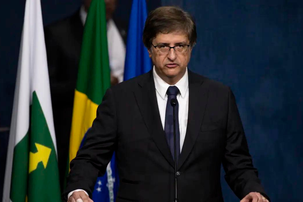 Ao tomar posse, Gonet diz que MP é técnico e não busca holofotes Ao tomar posse, Gonet diz que MP é técnico e não busca holofotes