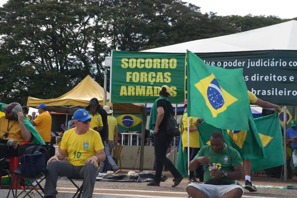 Moraes valida acordos e manda soltar 46 presos pelo atos golpistas
