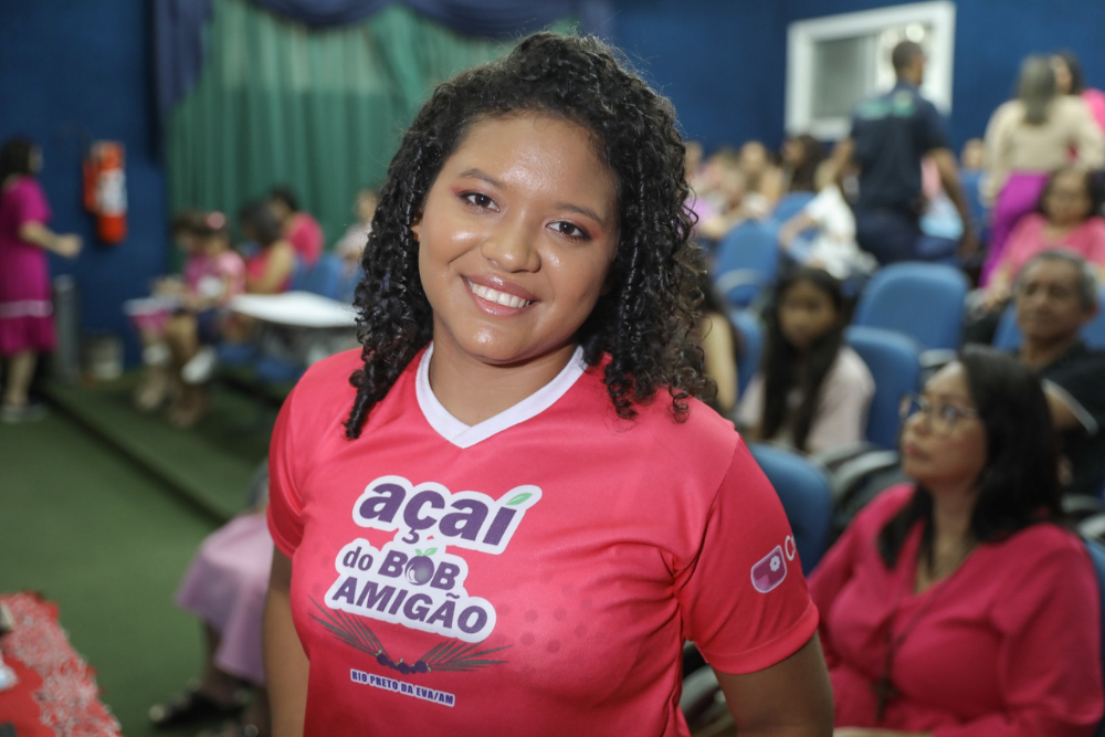 Beneficiárias do Crédito Rosa elogiam iniciativa que gera renda e crescimento profissional para mulheres Beneficiárias do Crédito Rosa elogiam iniciativa que gera renda e crescimento profissional para mulheres