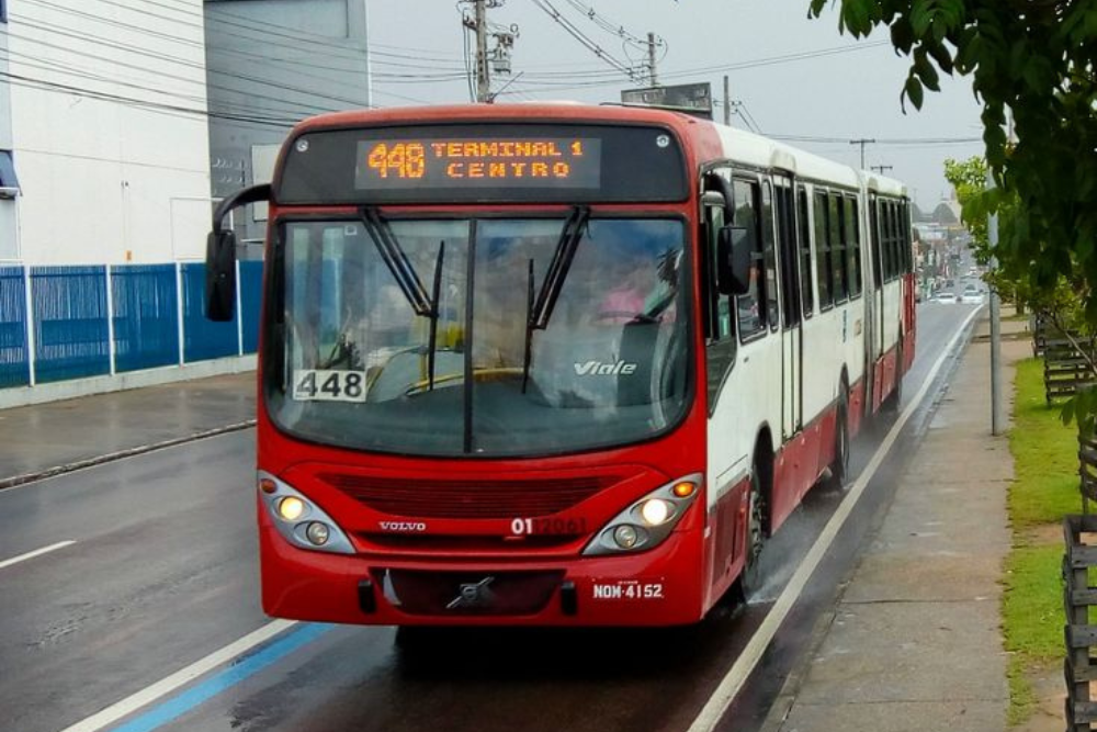 Linhas de &ocirc;nibus 640, 448 e 415 t&ecirc;m pontos de parada alterados; veja