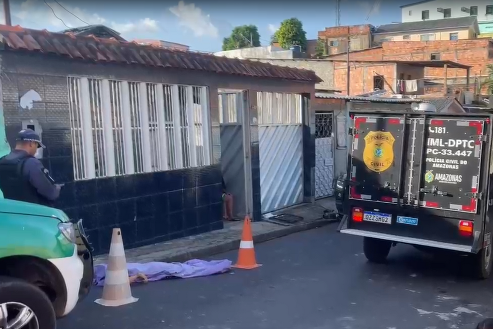 Na véspera de Natal, homem é morto a tiros e facadas no Santo Agostinho Na véspera de Natal, homem é morto a tiros e facadas no Santo Agostinho