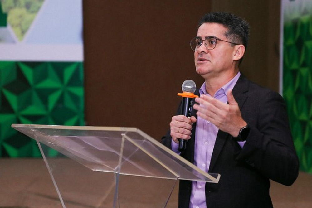 Gestão David Almeida economizou R$ 930 milhões aos cofres públicos em três anos Gestão David Almeida economizou R$ 930 milhões aos cofres públicos em três anos