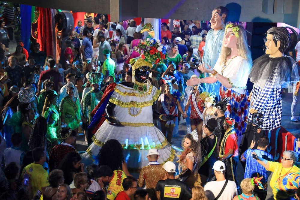 Tradição: Kamélia recebe a ‘chave da cidade’ e abre oficialmente o Carnaval de Manaus Tradição: Kamélia recebe a ‘chave da cidade’ e abre oficialmente o Carnaval de Manaus