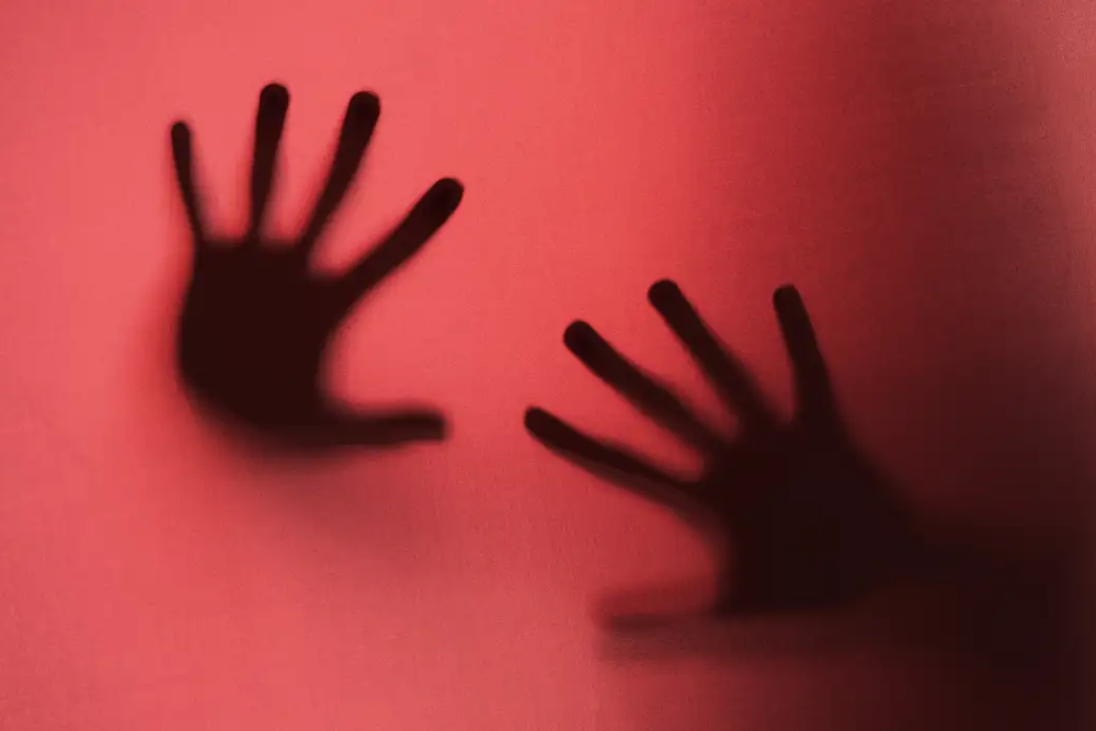 Penas para crimes contra criança e adolescente ficam mais rigorosas Penas para crimes contra criança e adolescente ficam mais rigorosas