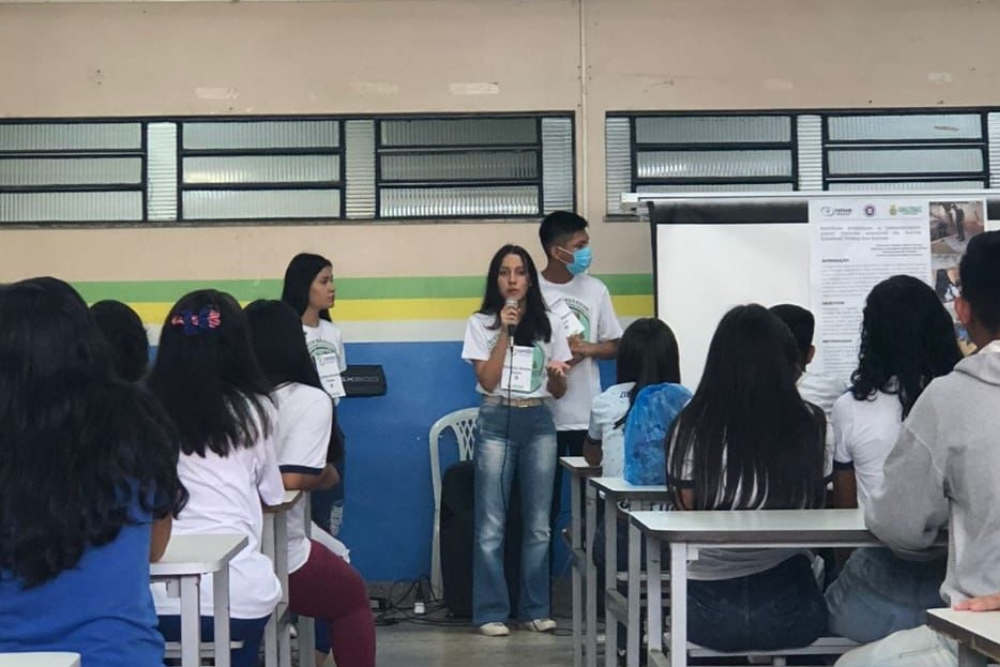 No AM, 393 alunos da rede pública alcançaram notas acima de 800 na redação do Enem No AM, 393 alunos da rede pública alcançaram notas acima de 800 na redação do Enem