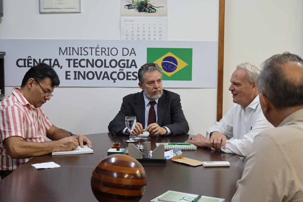 Inpa e Centro de Bionegócios da Amazônia discutem parcerias institucionais Inpa e Centro de Bionegócios da Amazônia discutem parcerias institucionais