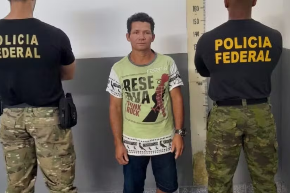Comparsa do mandante dos assassinatos de Bruno e Dom é transferido para sede da PF em Manaus Comparsa do mandante dos assassinatos de Bruno e Dom é transferido para sede da PF em Manaus