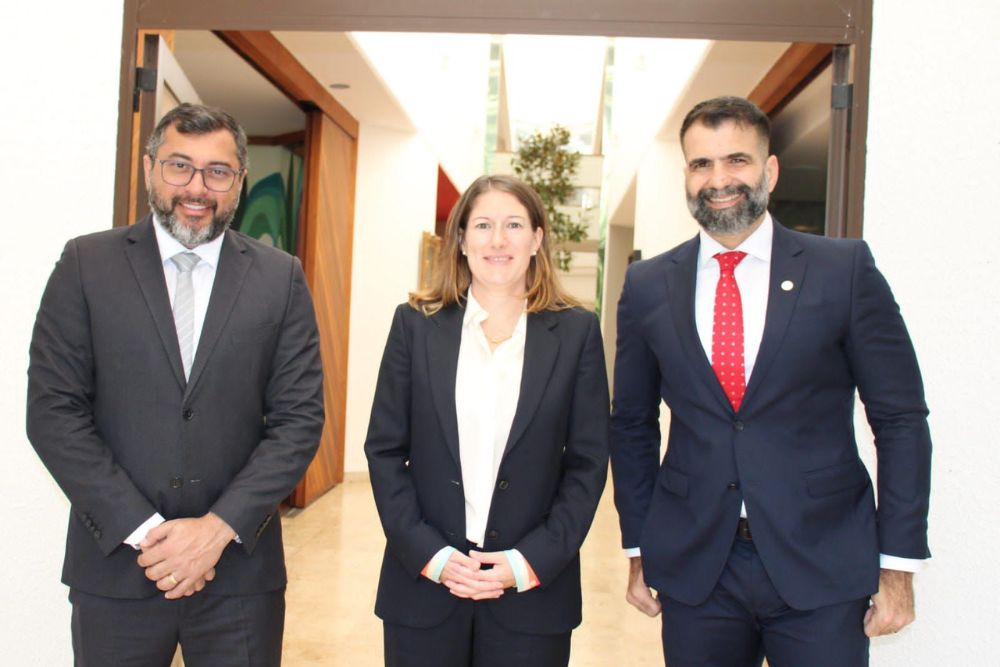 Wilson Lima apresenta projetos sustentáveis à embaixadora britânica Wilson Lima apresenta projetos sustentáveis à embaixadora britânica