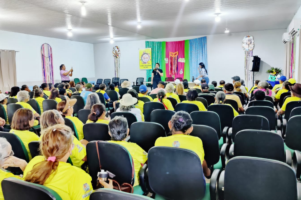 Em Parintins, idosos participam de palestra com geriatra sobre doença de Alzheimer Em Parintins, idosos participam de palestra com geriatra sobre doença de Alzheimer