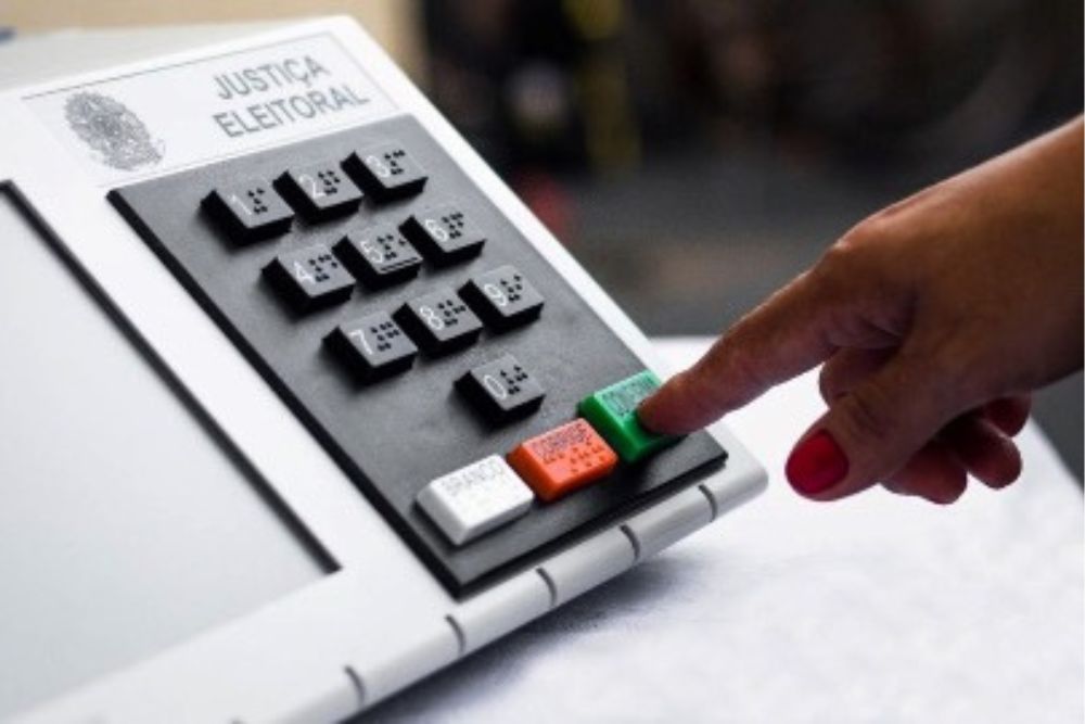 Eleições 2024: Entenda o que é e como denunciar violência política de gênero