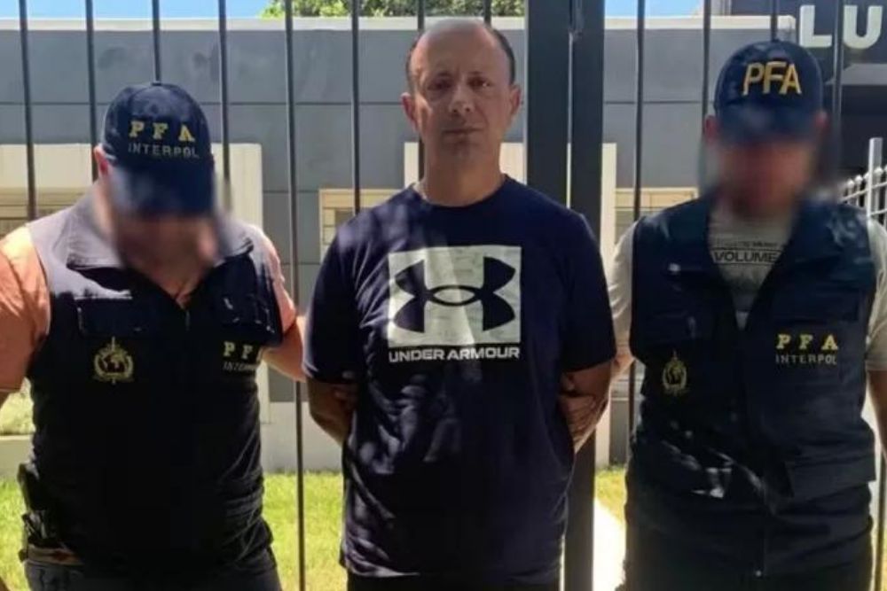 Vendedor de armas do PCC e CV &eacute; preso pela Interpol na Argentina