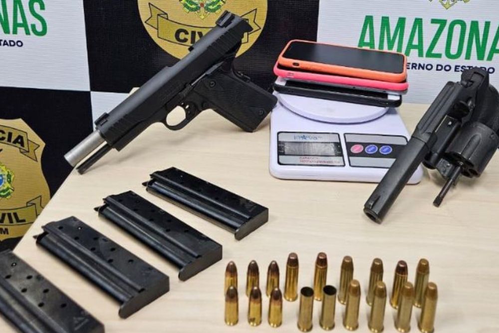 Foragido da Justiça do Pará é preso com armas de fogo em Manaus Foragido da Justiça do Pará é preso com armas de fogo em Manaus