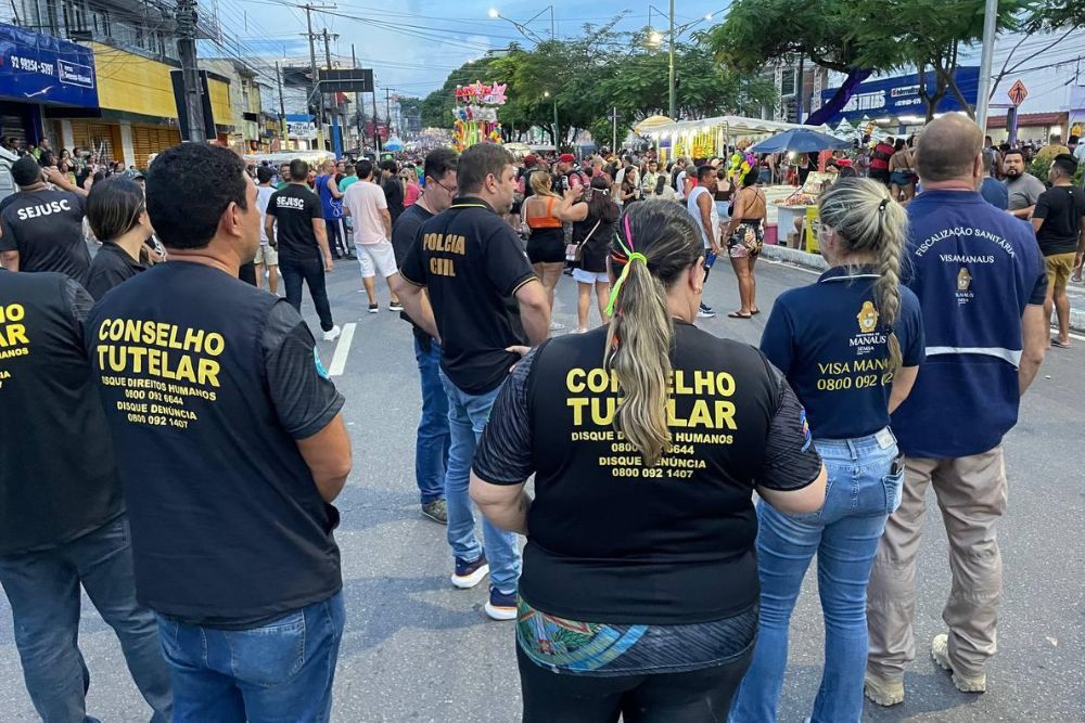 Fiscalização encontra irregularidades em blocos de rua do Carnaval na Floresta Fiscalização encontra irregularidades em blocos de rua do Carnaval na Floresta