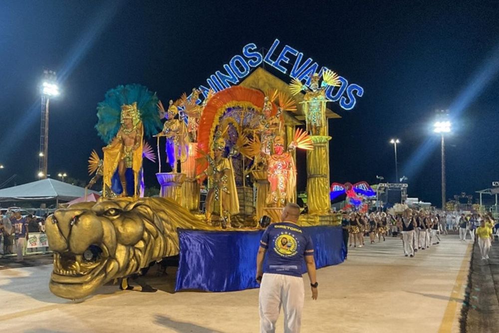 Veja a pontua&ccedil;&atilde;o das escolas de samba dos grupos de acesso do Carnaval de Manaus