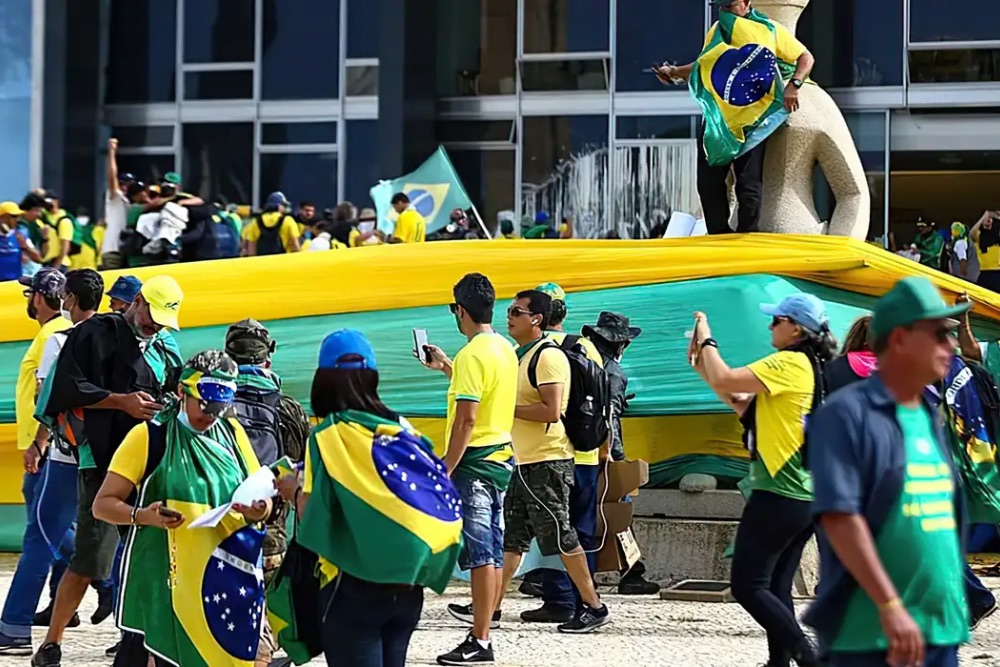 Sete ministros do STF condenam mais 29 réus pelos atos golpistas de 8/1 Sete ministros do STF condenam mais 29 réus pelos atos golpistas de 8/1