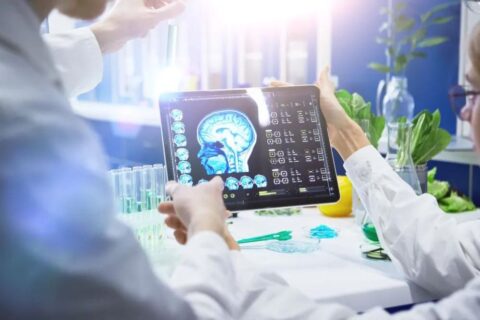 Estudo aponta que AVC pode aumentar o risco de demência em até 80%