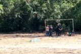 Corpo de homem morto com 10 tiros é encontrado com pés e mãos amarradas no bairro Aleixo