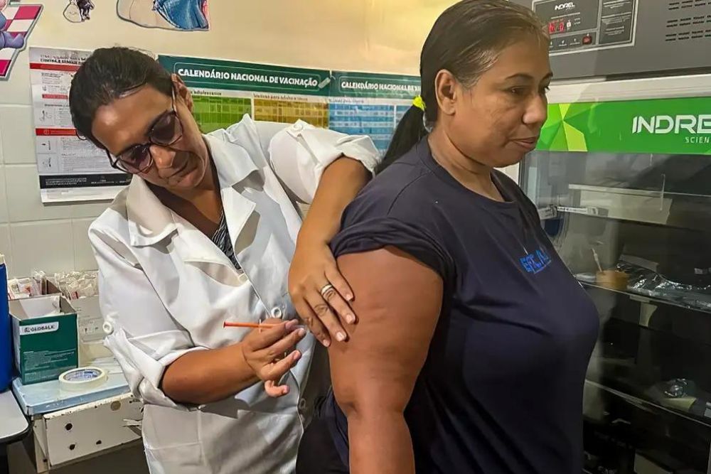 Vacinação contra a dengue no DF começa nesta sexta a partir das 7h Vacinação contra a dengue no DF começa nesta sexta a partir das 7h