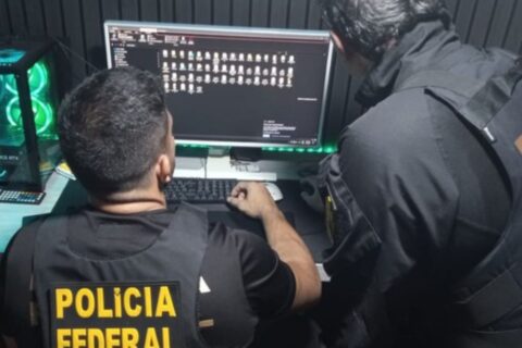 PF faz operação para investigar uso de inteligência artificial na difamação eleitoral do prefeito de Manaus