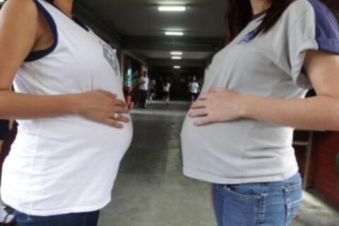 Projeto de Lei quer evitar evasão escolar de pais e mães adolescentes