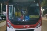 Bandido rende cobrador e assalta ônibus da linha 640 no Centro de Manaus