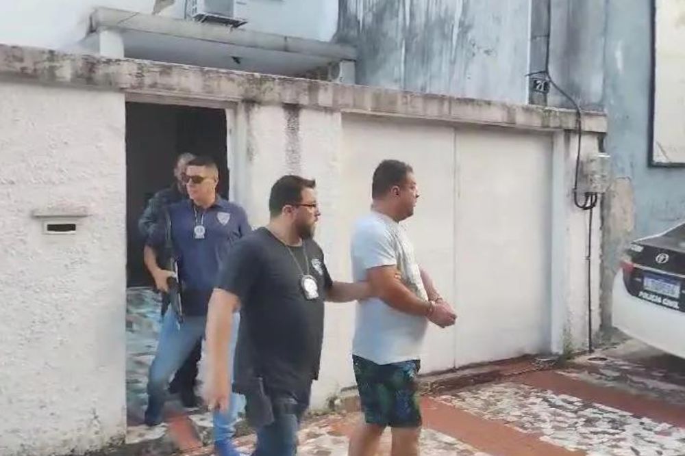 Polícia prende homem que agrediu marido e filhos de rainha de bloco de Carnaval Polícia prende homem que agrediu marido e filhos de rainha de bloco de Carnaval