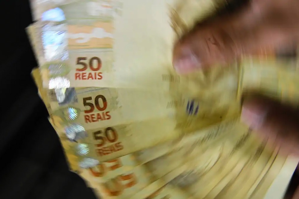 Caixa libera abono do PIS/Pasep para nascidos em maio e junho