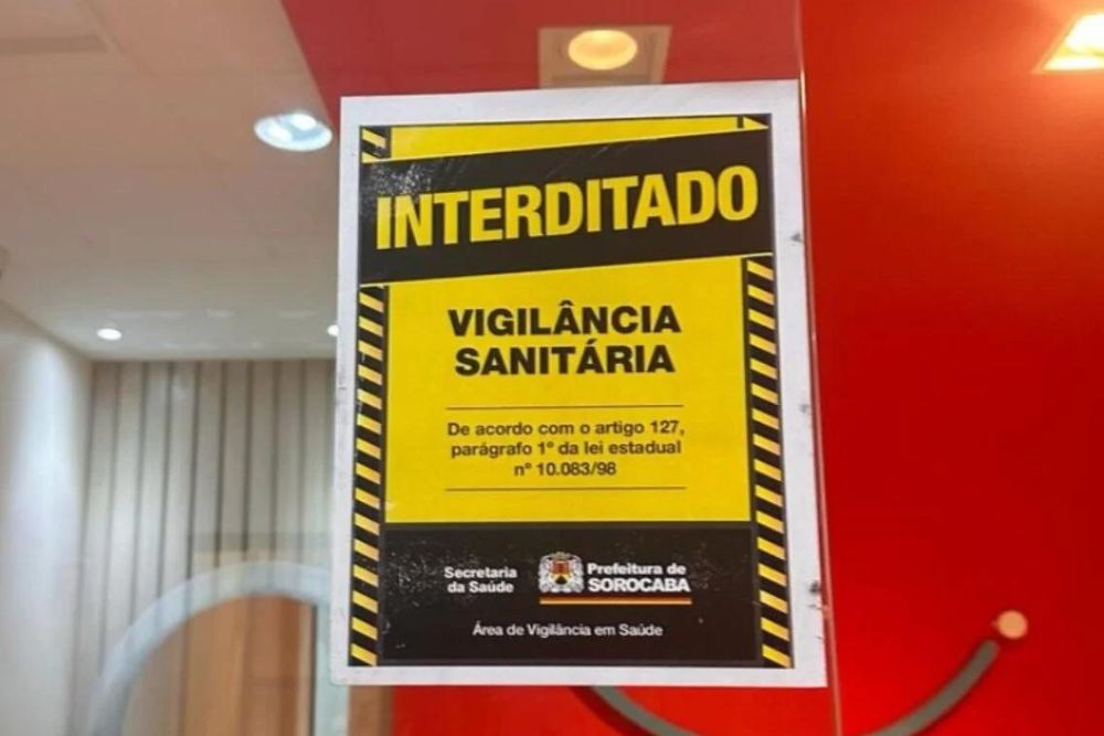Polícia investiga casal de falsos dentistas por realizar procedimentos odontológicos ilegais Polícia investiga casal de falsos dentistas por realizar procedimentos odontológicos ilegais