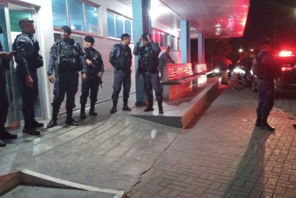 Opera&ccedil;&atilde;o prende PMs suspeitos de desviar meia tonelada de drogas em Manaus
