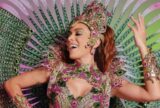 Bloco da Anitta arrasta 800 mil foliões nas ruas do Rio de Janeiro