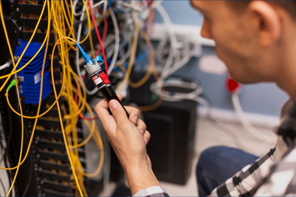 Rompimento duplo de cabos de fibra óptica provoca instabilidade de internet na Região Norte Rompimento duplo de cabos de fibra óptica provoca instabilidade de internet na Região Norte