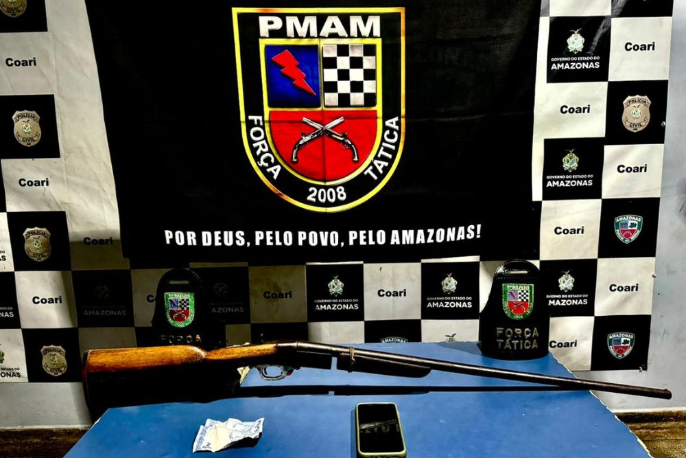 Polícia prende homem com espingarda no interior do Amazonas Polícia prende homem com espingarda no interior do Amazonas