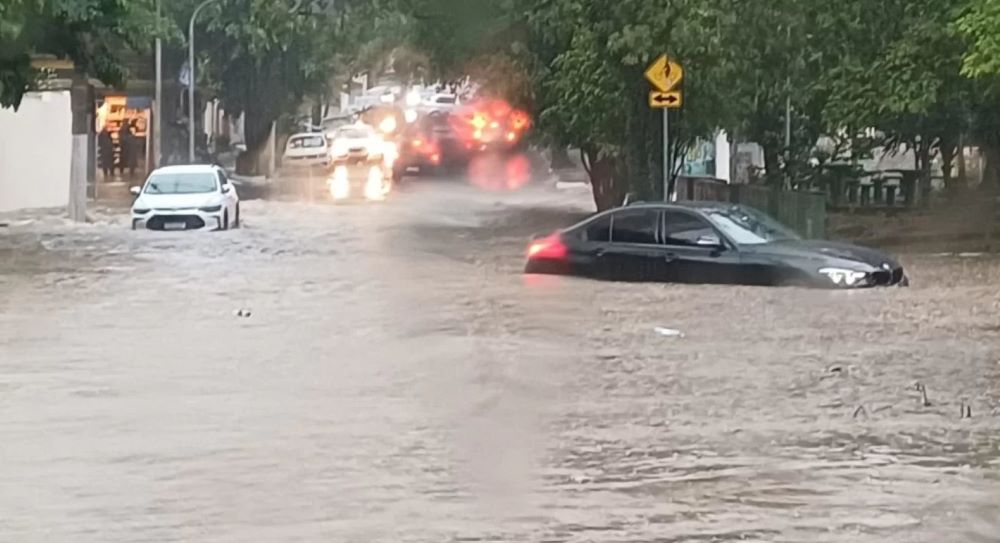 SP deixa estado de atenção; cidade chegou a ter 19 pontos alagados