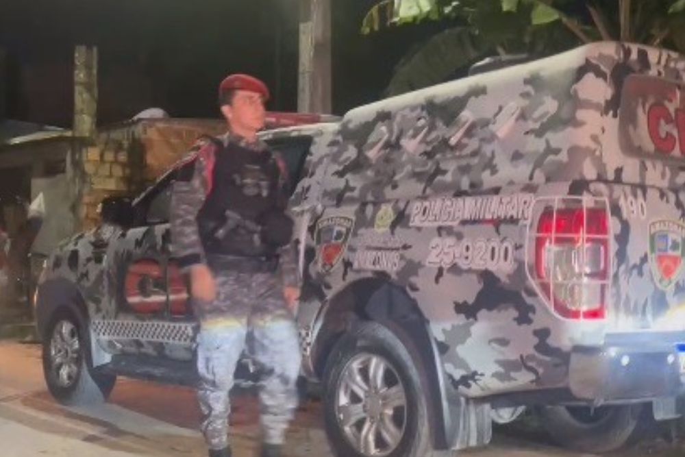Trio é vítima de atentado violento na Comunidade Raio de Sol Trio é vítima de atentado violento na Comunidade Raio de Sol