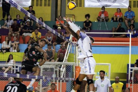 Manaus Vôlei perde em casa para Araucária Vôlei, do Paraná, por 3 sets a 1