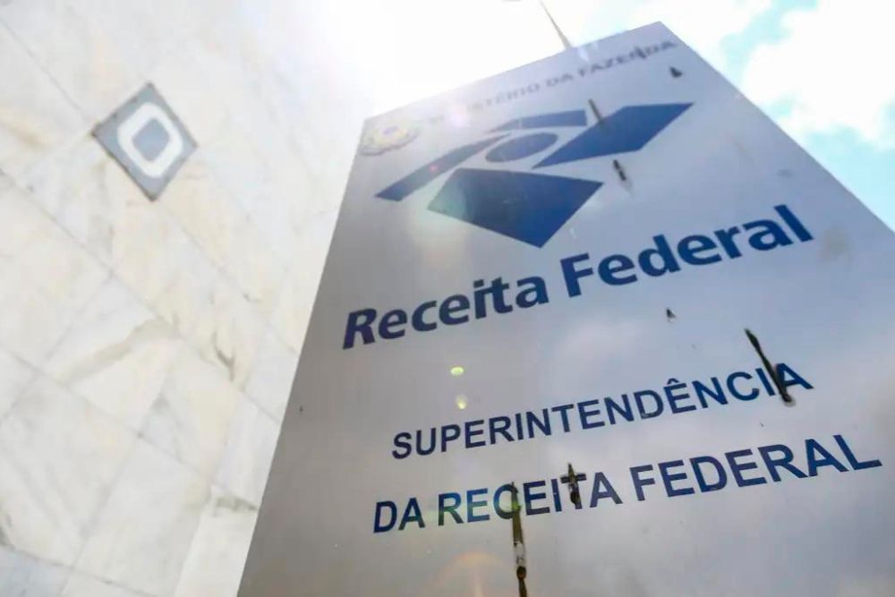Receita paga hoje restituições de lote residual do Imposto de Renda