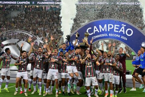 Fluminense vence LDU e conquista título da Recopa Sul-Americana